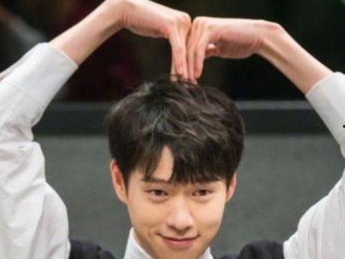 魏大勋早期爆料图片视频,揭秘昔日青涩瞬间